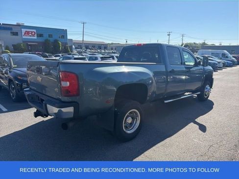 Used 2011 Chevrolet Silverado 3500 W/T AWD/4WD image 3