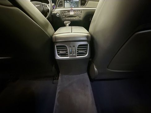 Used 2018 Genesis G80 3.3T Sport image 27