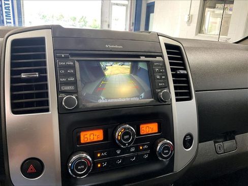 Used 2020 Nissan Frontier PRO-4X AWD/4WD image 19