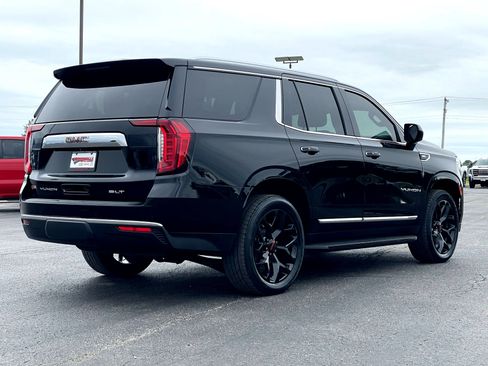 Used 2022 GMC Yukon SLT AWD/4WD image 3