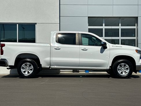Used 2025 Chevrolet Silverado 1500 LT RWD image 3