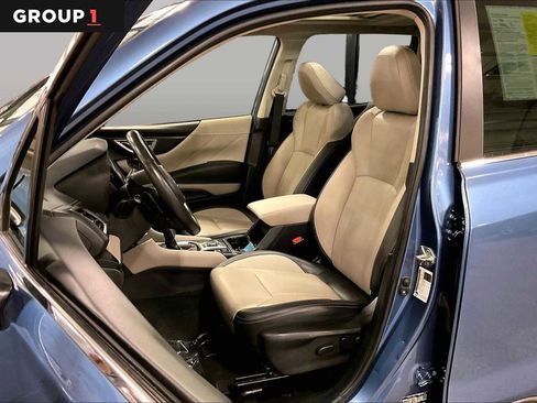 Used 2023 Subaru Forester Limited AWD/4WD image 8