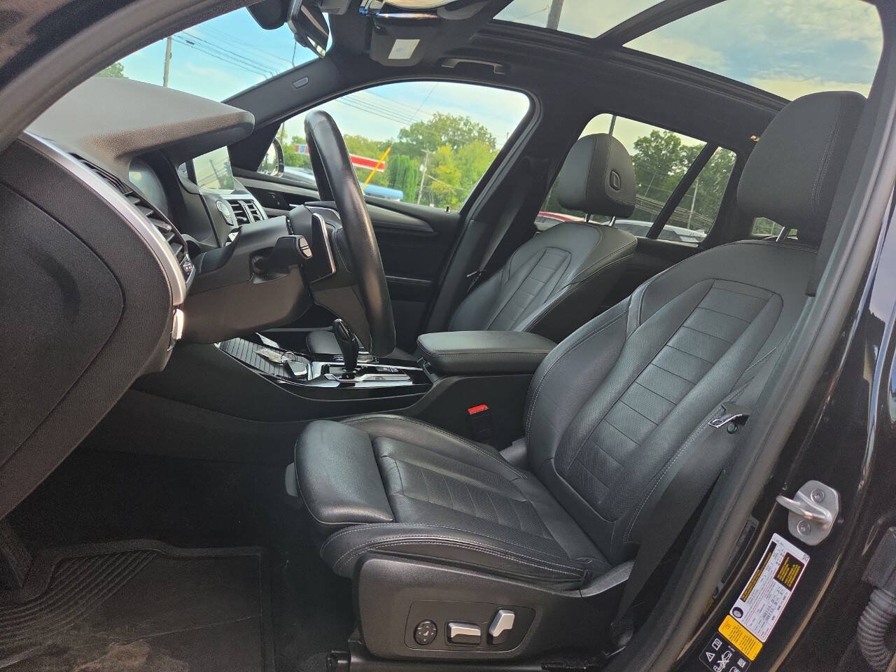 Used 2021 BMW X3 xDrive30i w/ Premium Package AWD/4WD image 16