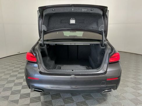 Certified 2022 BMW 530i w/ Executive Package image 31