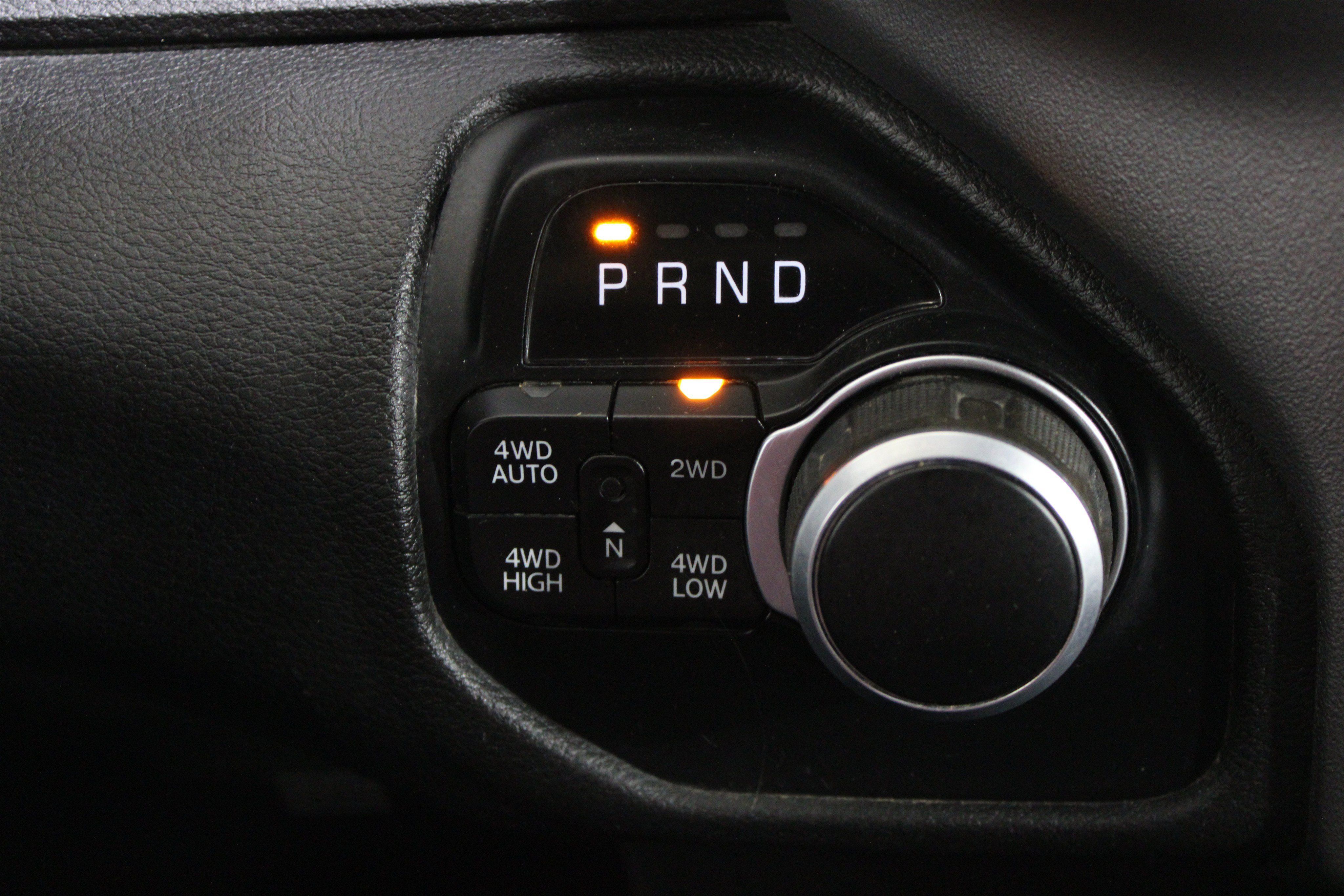 Used 2022 RAM 1500 Big Horn AWD/4WD image 16