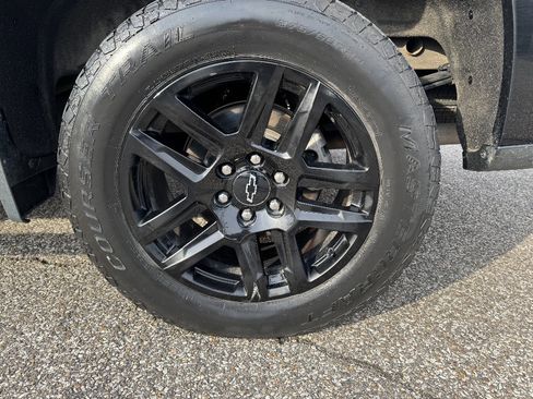 Used 2023 Chevrolet Silverado 1500 RST w/ Z71 Off-Road Package image 10