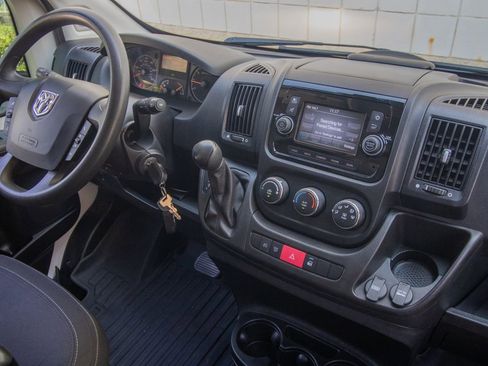 Used 2018 RAM ProMaster 3500 w/ Premium Appearance Group FWD image 19