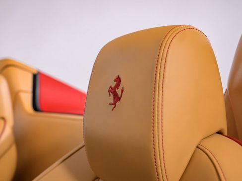 Used 2013 Ferrari 458 Spider RWD image 42