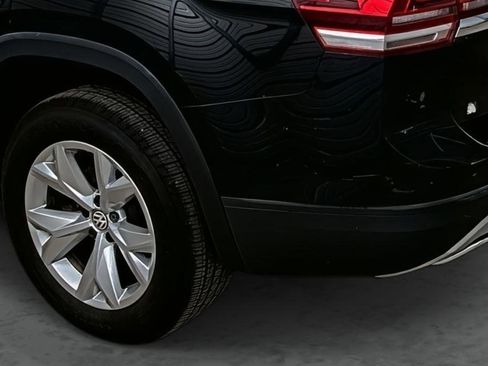 Used 2018 Volkswagen Atlas Launch Edition image 9