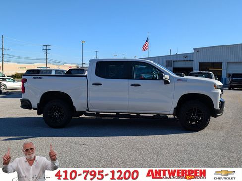 Used 2021 Chevrolet Silverado 1500 LT Trail Boss w/ Bed Protection Package image 2