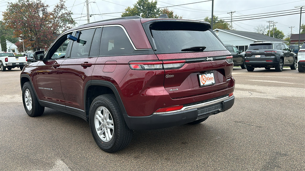 Used 2025 Jeep Grand Cherokee Laredo w/ Luxury Tech Group I AWD/4WD image 6
