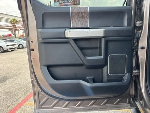 Used 2018 Ford F250 Lariat w/ Lariat Ultimate Package AWD/4WD image 23