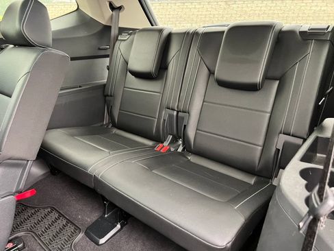 Used 2023 Volkswagen Atlas SE AWD/4WD image 6