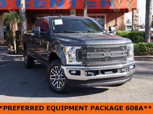 Used 2019 Ford F250 Lariat w/ Lariat Ultimate Package image 2
