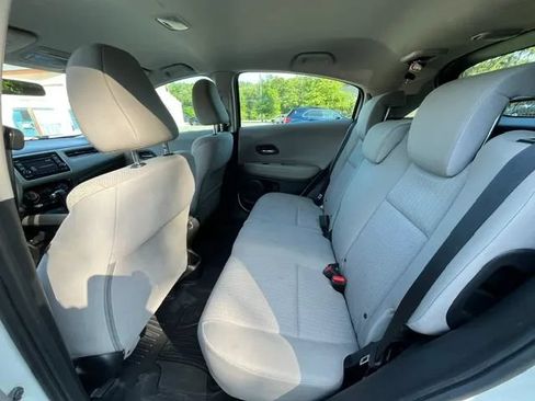 Used 2017 Honda HR-V LX image 16