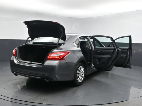 Used 2017 Nissan Altima 2.5 S w/ Power Driver Seat Package FWD image 27