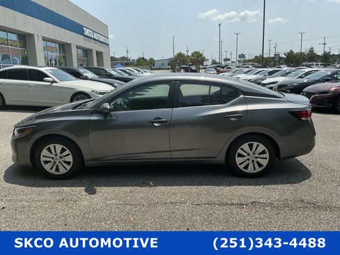 Used 2024 Nissan Sentra S FWD image 2