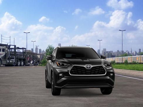 New 2026 Toyota Highlander XLE image 16