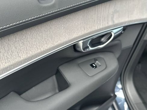 New 2026 Volvo XC90 B5 Ultra w/ Protection Package Premier image 12