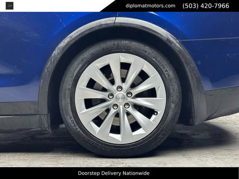 Used 2016 Tesla Model X 90D image 43