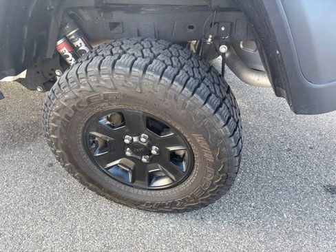 Certified 2023 Jeep Gladiator Mojave w/ Cold Weather Group image 13