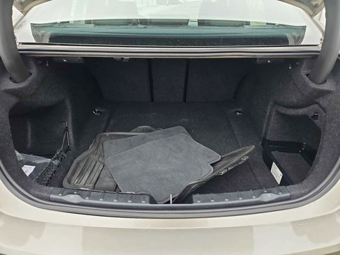 Used 2018 BMW 330i xDrive Sedan w/ Premium Package image 34