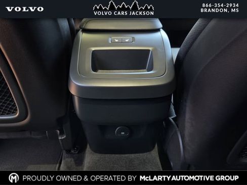 Used 2024 Volvo XC60 B5 Plus AWD/4WD image 21