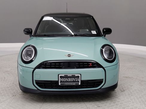New 2026 MINI Cooper S image 2