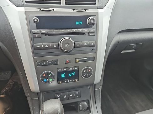 Used 2009 Chevrolet Traverse LT image 14