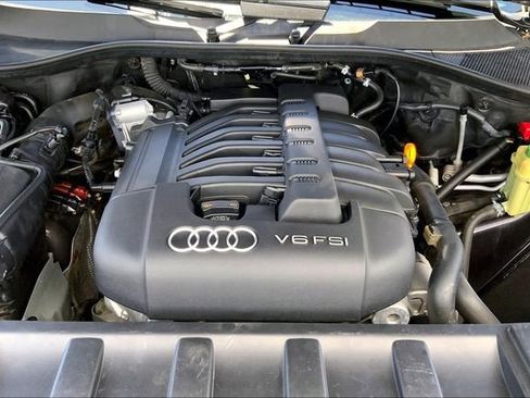 Used 2010 Audi Q7 3.6 Premium AWD/4WD image 10