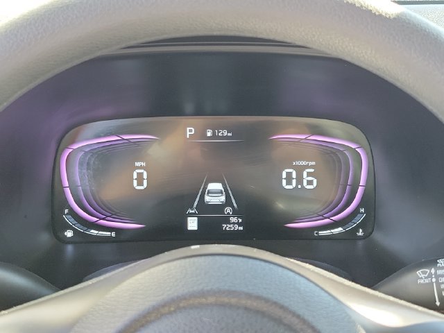 Used 2025 Kia Soul LX FWD image 9