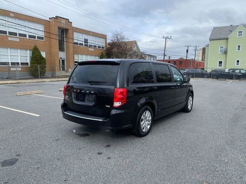 Used 2017 Dodge Grand Caravan SE w/ Power Window Group image 5