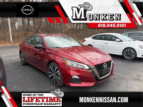 Used 2019 Nissan Altima 2.5 SR w/ SR Premium Package image 1