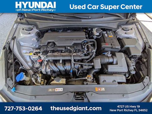 Used 2023 Hyundai Elantra SE image 12