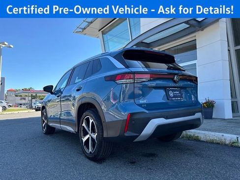Certified 2025 Volkswagen Tiguan SE w/ Panoramic Sunroof Package AWD/4WD image 7