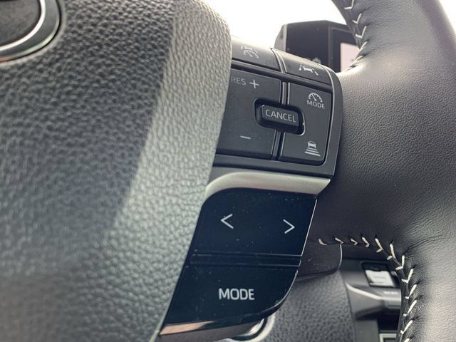 Used 2025 Toyota Camry SE w/ Multimedia Upgrade Package FWD image 23
