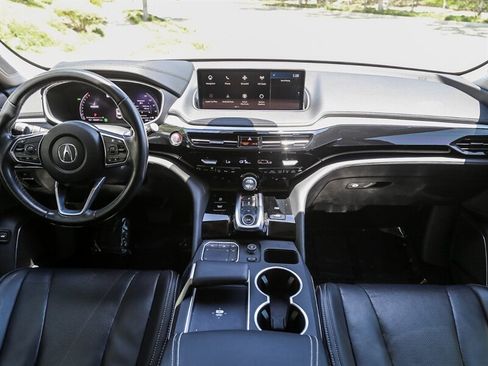 Used 2023 Acura MDX SH-AWD w/ Technology Package image 15