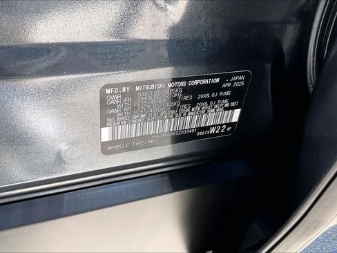 Used 2025 Mitsubishi Outlander SE AWD/4WD image 31