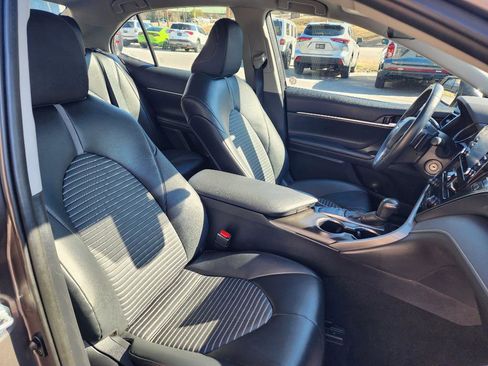 Used 2024 Toyota Camry SE image 13