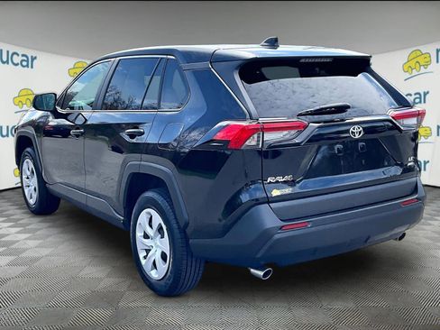 Used 2025 Toyota RAV4 LE AWD/4WD image 4