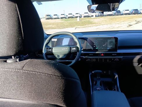New 2026 Kia Sorento LX image 15