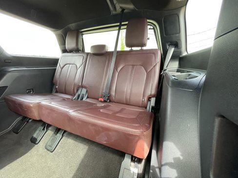 Used 2023 Ford Expedition Limited RWD image 42