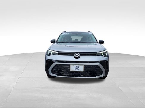 Used 2025 Volkswagen Taos S AWD/4WD image 2