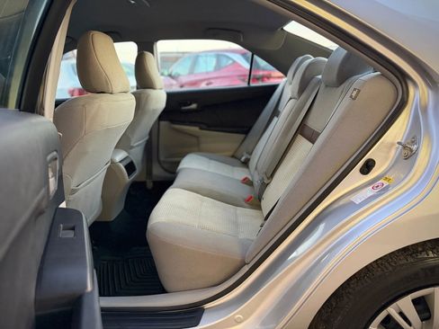 Used 2013 Toyota Camry L image 13