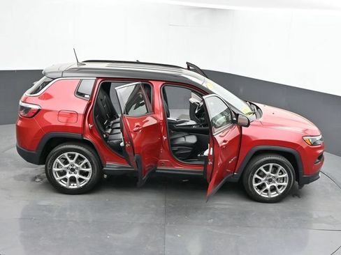 Used 2025 Jeep Compass Limited AWD/4WD image 65