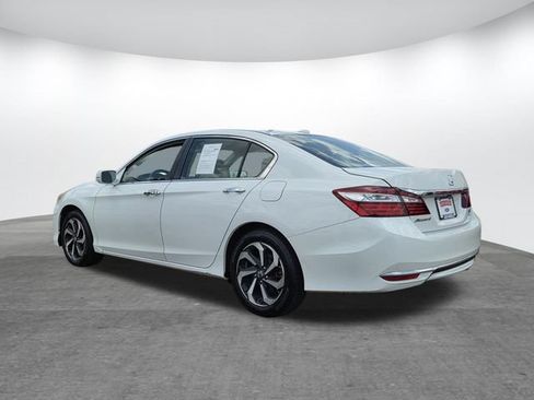 Used 2016 Honda Accord EX image 6