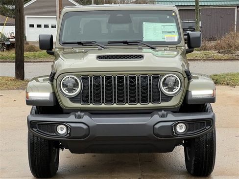New 2026 Jeep Gladiator Sport image 37