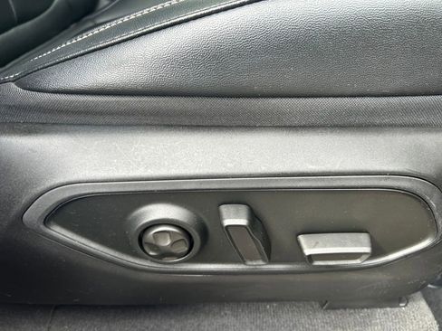 Used 2023 Jeep Grand Cherokee 4WD 4xe image 34