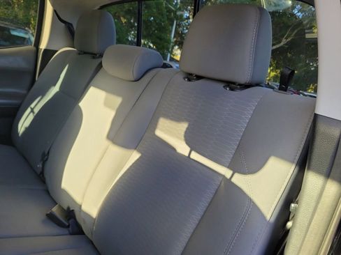 Used 2019 Toyota Tacoma SR5 image 12