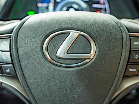 Certified 2025 Lexus ES 300h w/ Accessory Package (Z2) FWD image 23